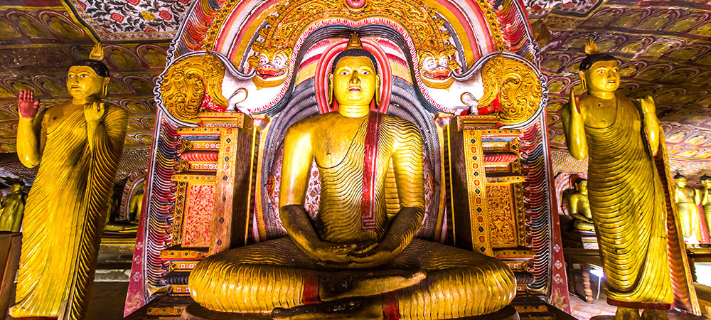Dan Blah Golden Temple grotten in Sri Lanka